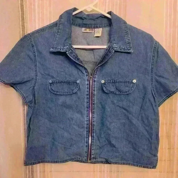 sun river Tops - EUC vintage Sun River full zip denim crop top, sz M, $15